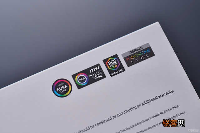 电脑内存条怎么取下来 惠普V10 DDR4-3600 RGB内存评测