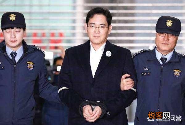 “三星共和国”是哪个国家？为什么这样称呼？