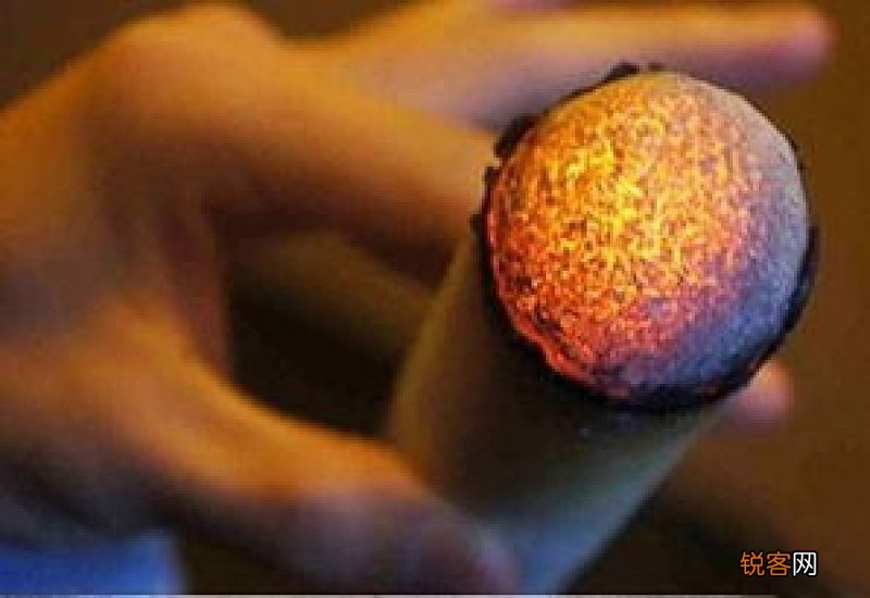 做完艾灸后可以用热水洗手吗