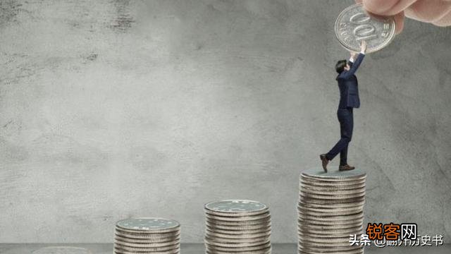 美债不“香”了？29个国家抛数万亿美债,谁还能帮美国走出困境？