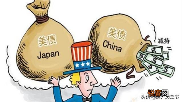 美债不“香”了？29个国家抛数万亿美债,谁还能帮美国走出困境？
