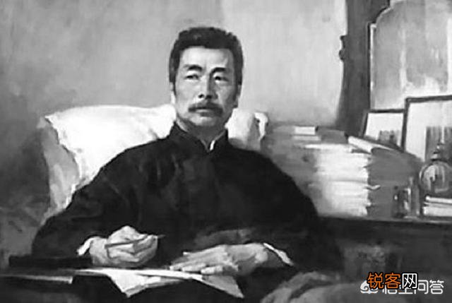 1924年的中学教师每月二十大洋相当于现在多少钱？