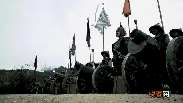 朱元璋不用百姓一粒粟就能养兵百万,为何崇祯却无钱发军饷？你怎么看？