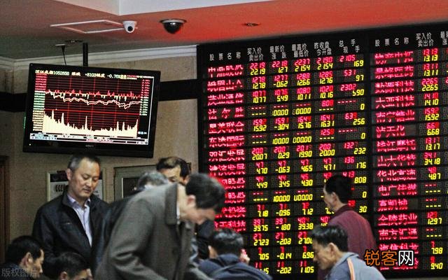 5万元入股市,买农行股,靠分红,一年大概能赚多少钱？