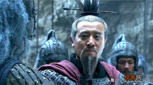 东汉末年,像刘备这样到处游走的集团,他的军费从何而来？