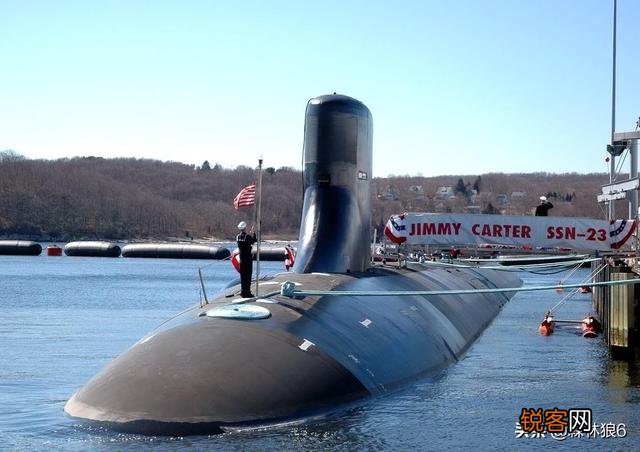 美国一年军费高达7000亿,拥有4万架战机 ,为何一直都拖不垮？