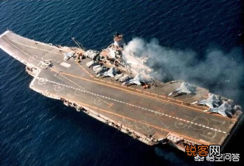 美国一年军费高达7000亿,拥有4万架战机 ,为何一直都拖不垮？