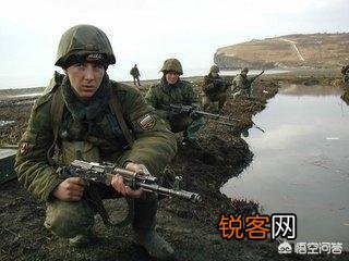 在和平年代,各国军队如何争取军费？