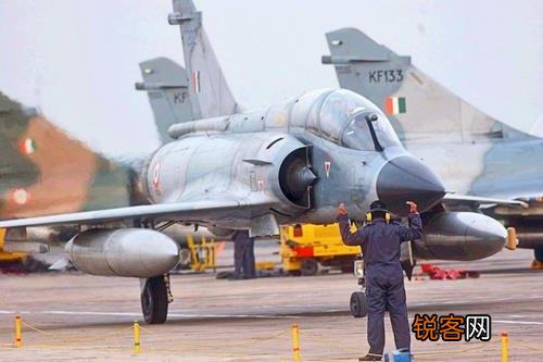 一个十多亿人的国家拥有百万军队的印度,到底有多少军费呢？