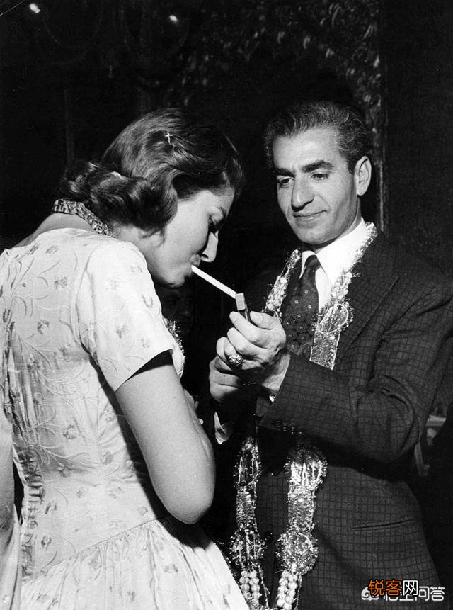 伊朗末代皇帝巴列维的后人结局如何？