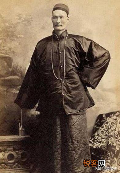 清朝第一“巨人”詹世钗,身高3.19米娶英国妻子,如今子女现状如何？