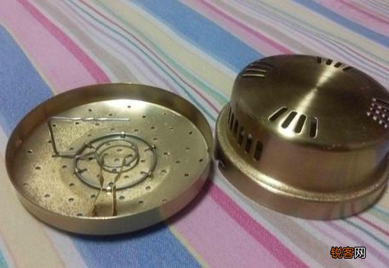 艾灸盒直接放皮肤上吗