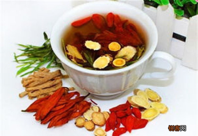 黄芪枸杞一天喝多少呢