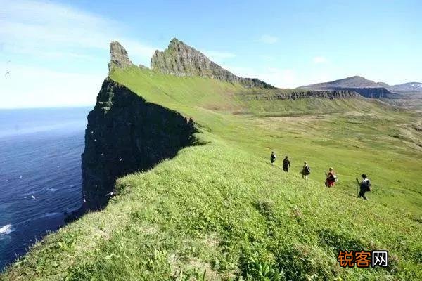 冰岛是个什么样的国家,在冰岛生活会怎么样？