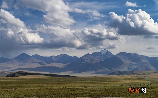 如何看待「70后」高龄夫妻自驾20万公里游遍全国？无子女陪伴是否存在安全与自由行之间的最优解？