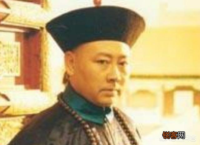 雍正当皇帝的时候圈禁了他很多兄弟,到乾隆的时候,他是怎么对待这些叔伯的？