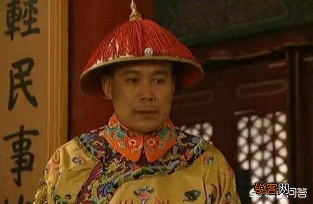 雍正当皇帝的时候圈禁了他很多兄弟,到乾隆的时候,他是怎么对待这些叔伯的？