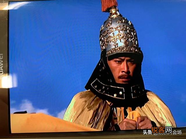 《康熙王朝》胤禔钟情宝日龙梅,康熙为何当着他的面与宝日龙梅云雨？胤禔心里疼吗？