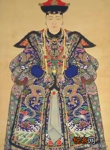 《康熙王朝》胤禔钟情宝日龙梅,康熙为何当着他的面与宝日龙梅云雨？胤禔心里疼吗？