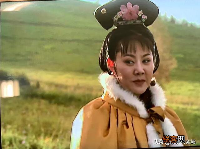 《康熙王朝》胤禔钟情宝日龙梅,康熙为何当着他的面与宝日龙梅云雨？胤禔心里疼吗？