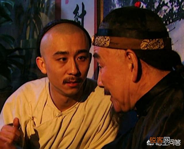 雍正王朝中：邬思道离开雍正皇帝,为何没有投奔年羹尧,而选择了李卫？