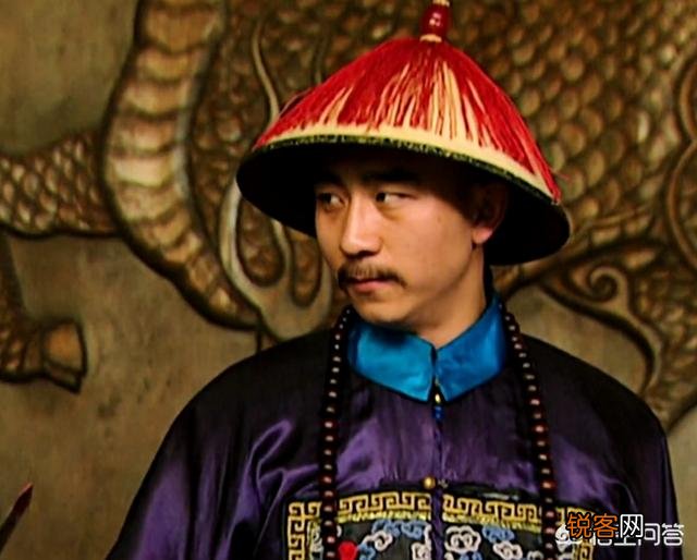 雍正王朝中：邬思道离开雍正皇帝,为何没有投奔年羹尧,而选择了李卫？