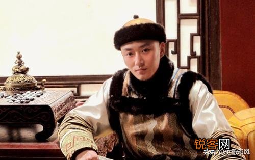 《雍正王朝》老十七为什么敢在康熙驾崩时为四哥仗义执言？
