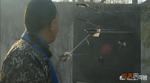 雍正王朝中,邬先生让四爷用年羹尧任陕甘总督,用粮草制约老十四的十万大军,靠谱吗？