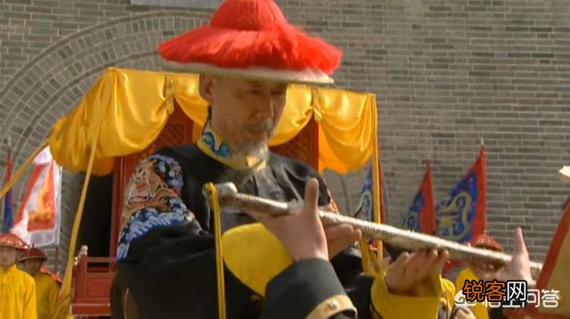 雍正王朝中,邬先生让四爷用年羹尧任陕甘总督,用粮草制约老十四的十万大军,靠谱吗？