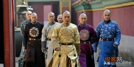 九子夺嫡中九位阿哥是什么下场？除了老四一党,其余七人悲惨至极？