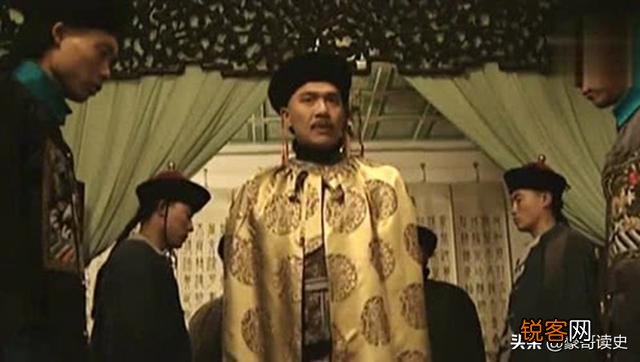 清朝的九子夺嫡,为何八爷党四人敌不过四爷党二人呢？