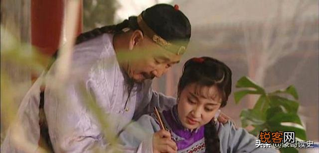 清朝的九子夺嫡,为何八爷党四人敌不过四爷党二人呢？