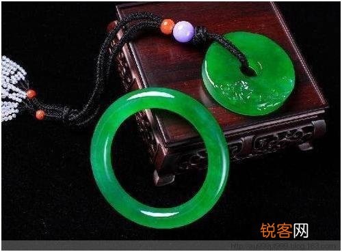 文玩圈里,老玩友所说的“三高”和“三无”,是什么意思？