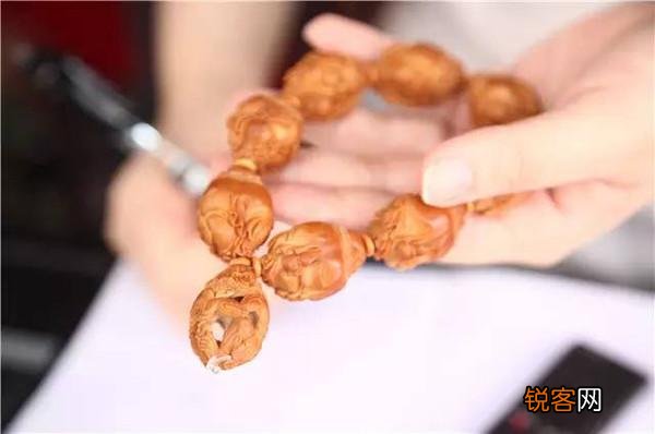 文玩圈里,老玩友所说的“三高”和“三无”,是什么意思？