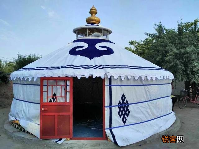 在内蒙,男女同住一个帐篷里的女性,应该怎样保护自己的隐私？