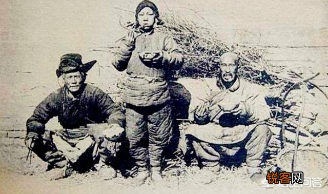 清朝男人的辫子多久洗一次？为何有人说英国传教士直呼令人感到恶心呢？