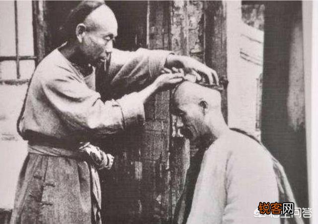 清朝男人的辫子多久洗一次？为何有人说英国传教士直呼令人感到恶心呢？