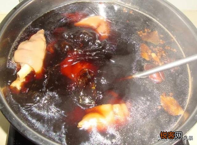 “百年老卤水”为何不变质还更香？