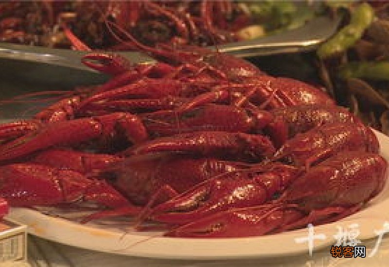 小龙虾属于高嘌呤的食物吗