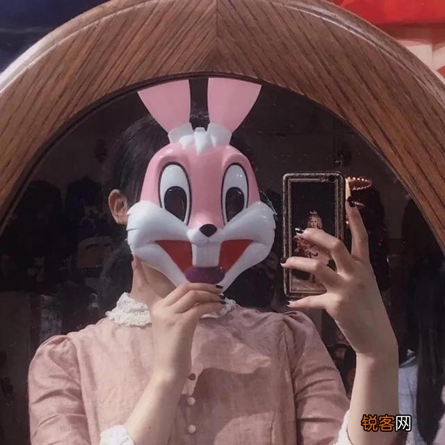 点评,解读一下,你对这首《致余秀华-一位真诚的诗人》的看法？