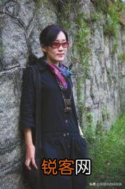 \＂梨花体诗人\＂赵丽华与“脑瘫诗人”余秀华谁对诗歌的意义更大？