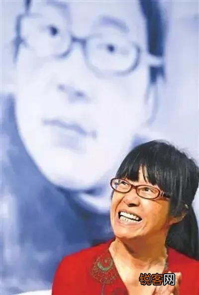 如何看待余秀华的睡你诗？