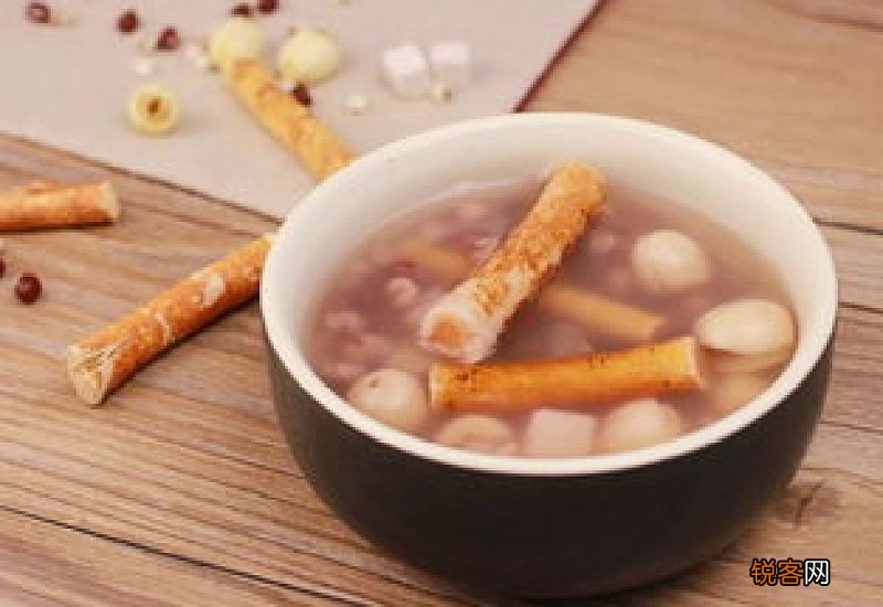 五指毛桃土茯苓祛湿汤的做法