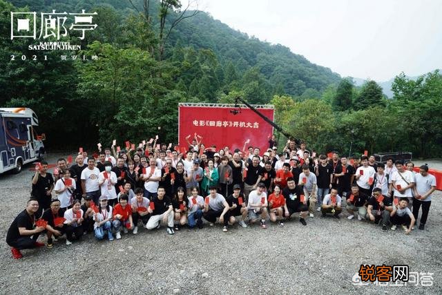 《回廊亭》定档贺岁,大热的东野圭吾如何“接地气”？