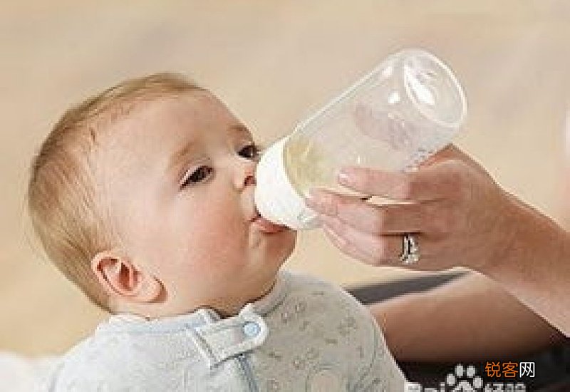 衣服上的奶渍发黄怎么清洗