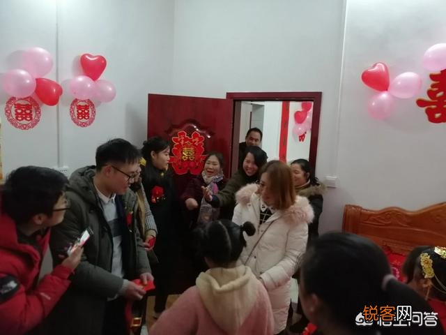 农村人嫁闺女,送亲的娘家亲戚去多少人比较适宜？