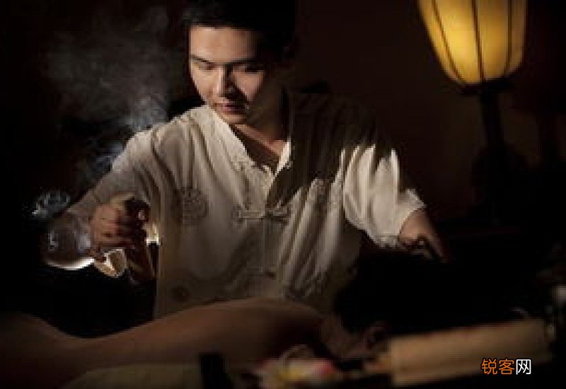 三伏天艾灸可以天天做吗