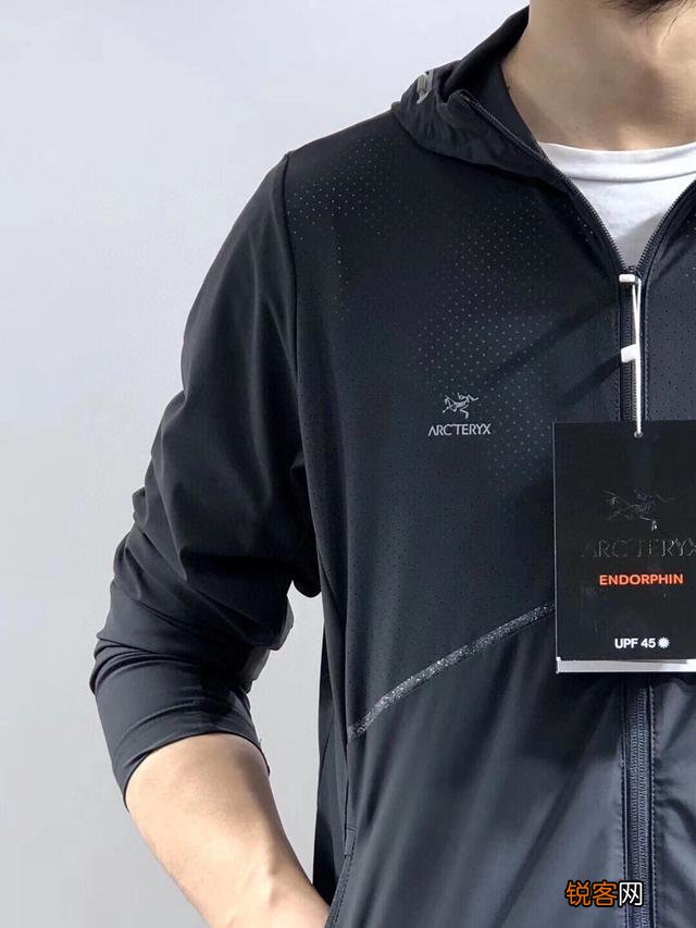 网上买男装上哪个网站最有特色？