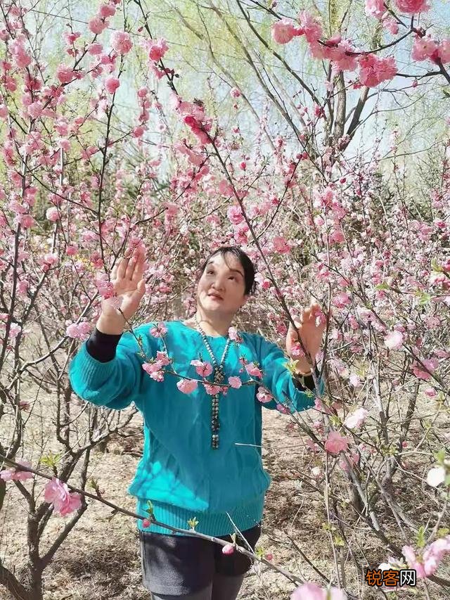 大家是否有过在某一个瞬间感觉到眼前陌生的一切却好像经历过一样,特别熟悉？穿越过？