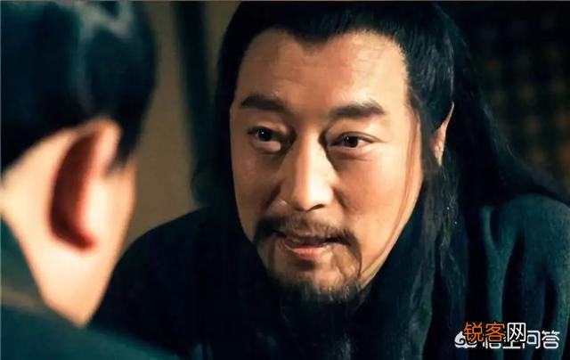 水镜先生为什么只推荐诸葛亮和庞统而不推荐司马懿给刘备？